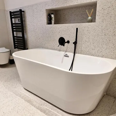 Luxury By Stn