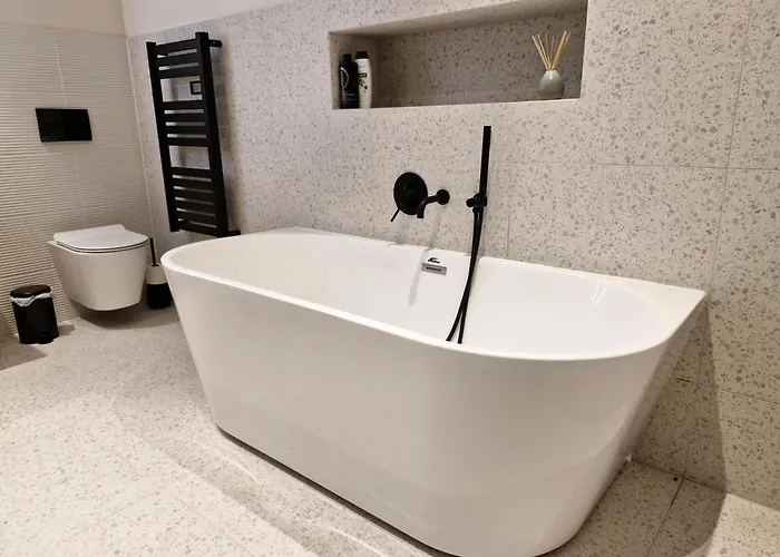 Luxury By Stn